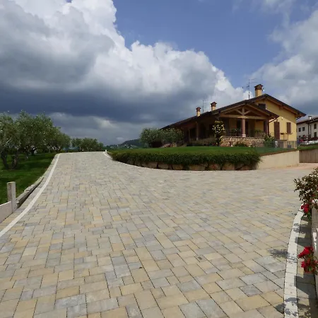 La Collina Dei Ciliegi Holiday home *